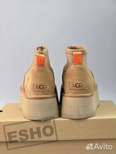 UGG Classic Dipper Boot Mini