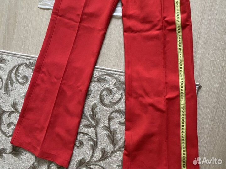 Женские костюмы 42-44 лен