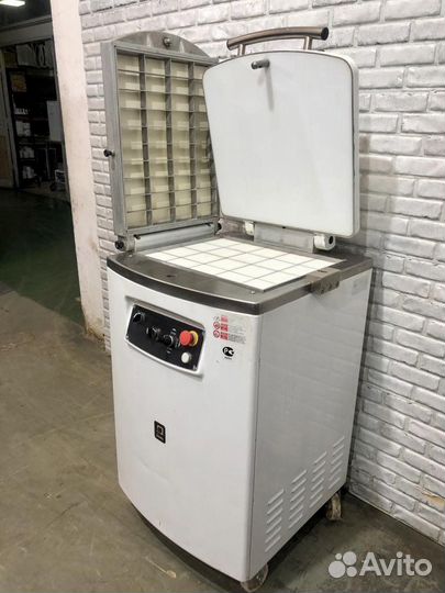 Тестоделитель Vitella SQG SA 20