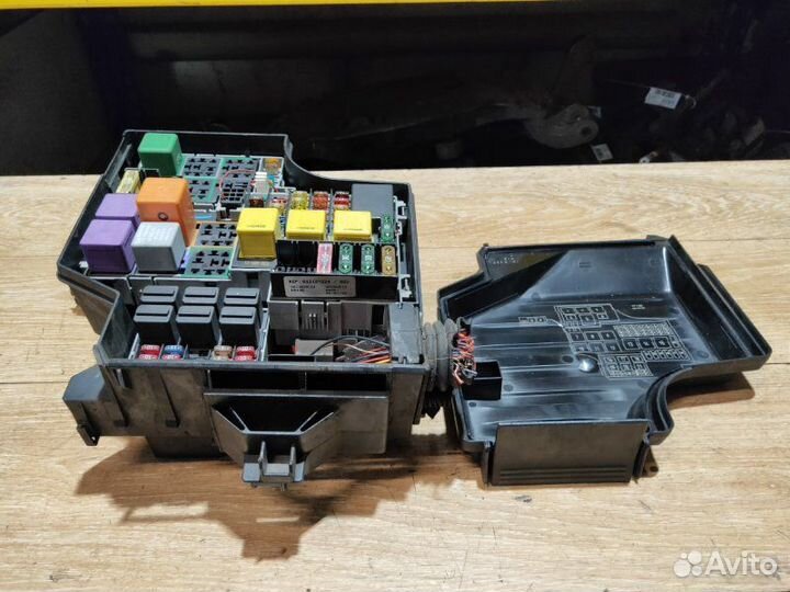 Блок предохранителей Opel Corsa C 2003