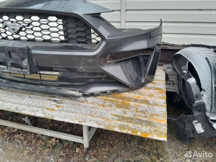Бампер передний Ford Mustang 6
