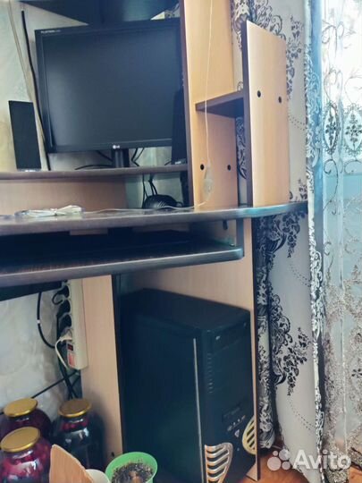 Компьютерный стол со шкафом бу