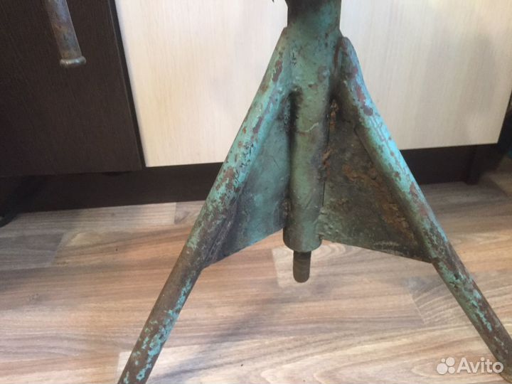 Редкие тиски 1964 год с подставкой