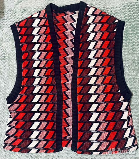 Жилет вязанный 48-52 размер