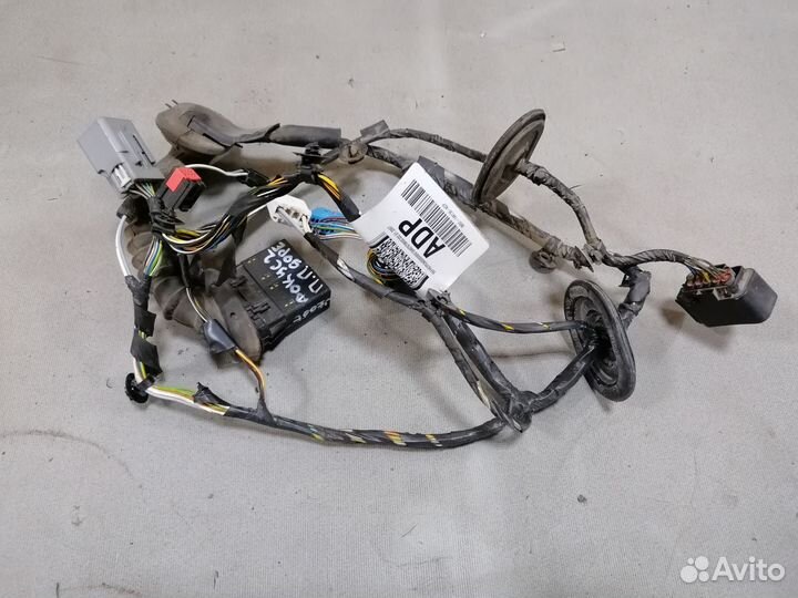 Коса двери передняя правая Ford Focus 2 2005-2008