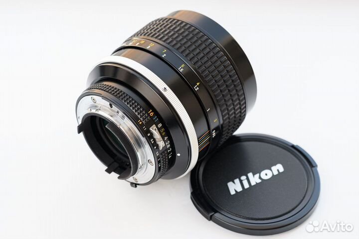 Nikon Nikkor 85 mm f/1.4 Ai-S MF