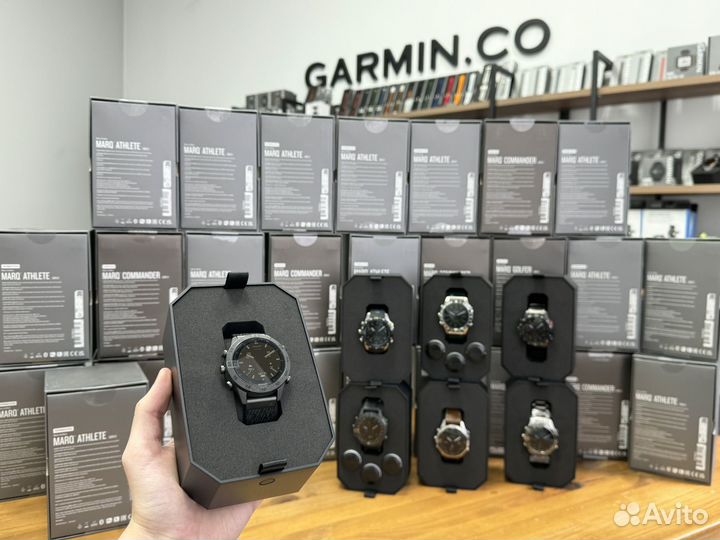 Часы Garmin Marq Gen 2 Commander Aviator Athlete