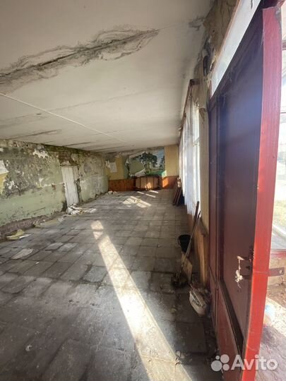 Здание под разбор, плиты, кирпичи