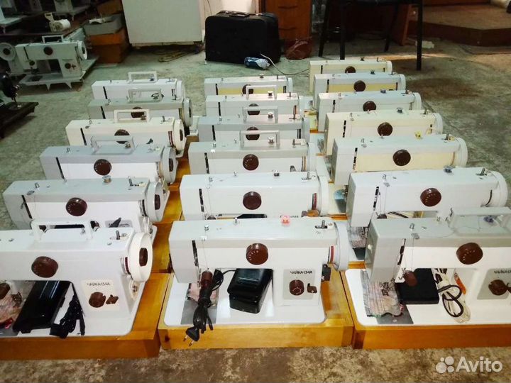 Швейная машинка Чайка 134