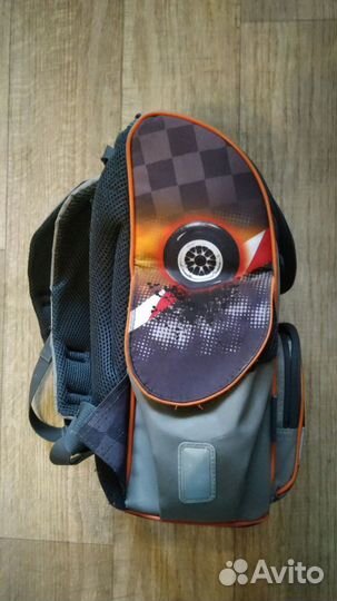 Школьный рюкзак для мальчика (начальная школа)