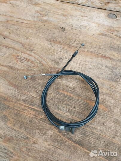 Трос капота Toyota Aqua NHP10 (2011 - 2014)