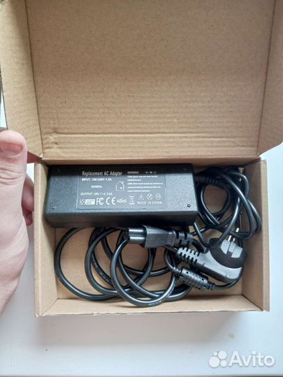 Блок питания (зарядка) для ноутбука