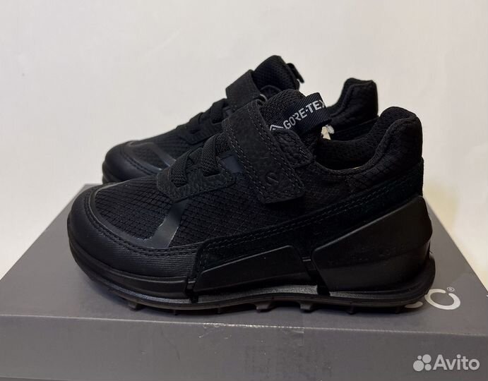 27 Кроссовки Ecco Biom