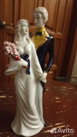 Фарфоровая статуэтка жених и невеста