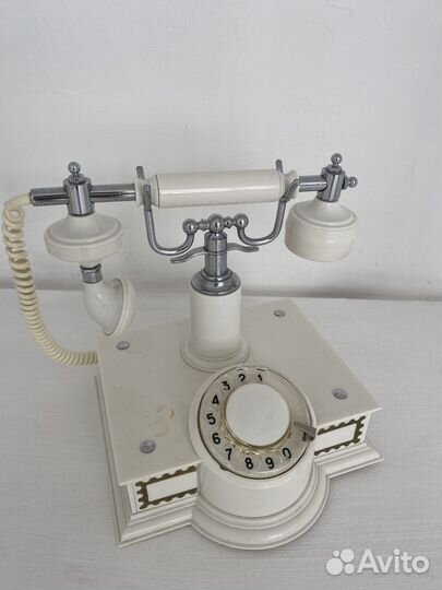 Раритетный телефон