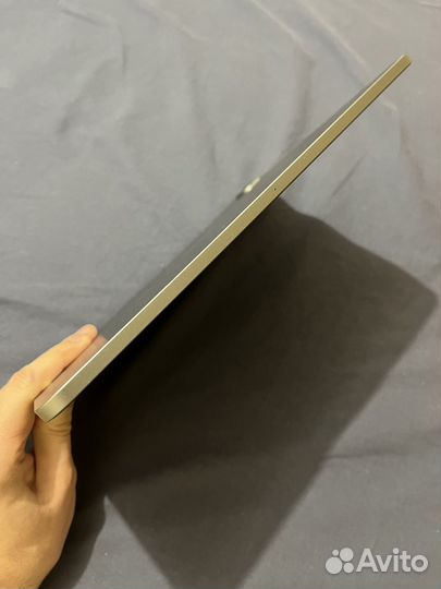 iPad pro 12.9 2022 256 wi-fi only