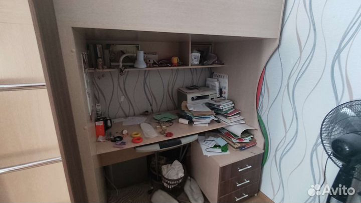 Двухъярусная кровать с лестницей комодом