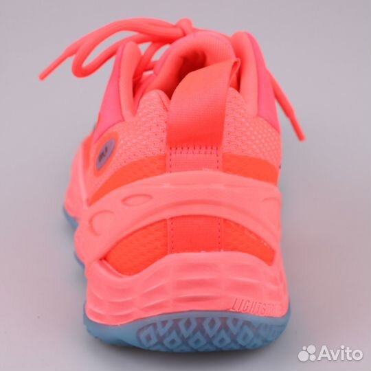 Кроссовки Adidas
