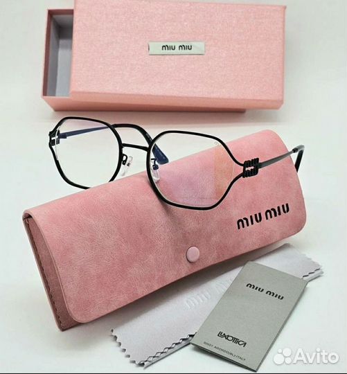 Солнцезащитные очки miu miu с поляризацией