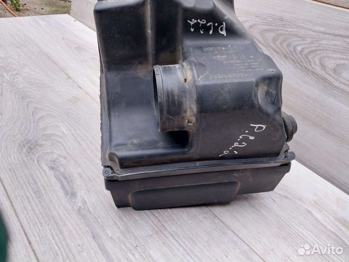 Корпус воздушного фильтра Renault Scenic 2