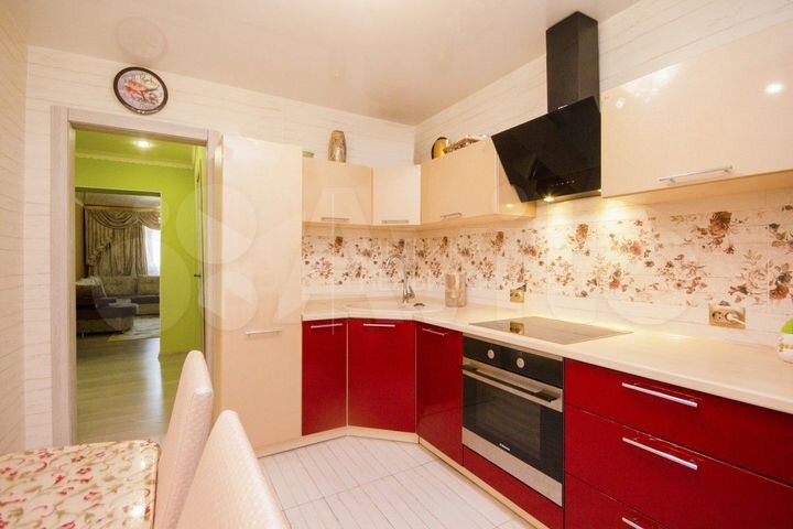 2-к. квартира, 56 м², 3/10 эт.