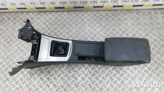 Подлокотник центральный mazda 3 2 (LBN06IX01)