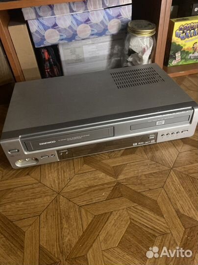 Видеомагнитофон DVD плеер daewoo