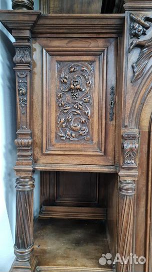 Эксклюзивный уникальный буфет в стиле ренессанс