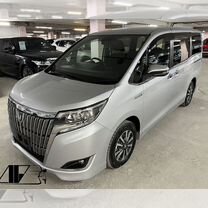 Toyota Esquire 1.8 CVT, 2017, 180 000 км, с пробегом, цена 2 390 000 руб.