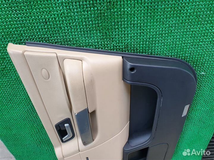 Обшивка двери прав. перед. Land Rover Range Rover