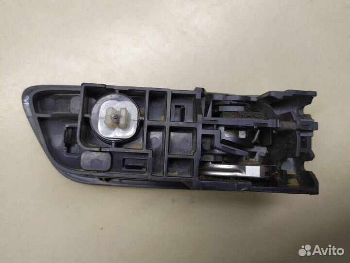 Ручка двери задней внутренняя левая Mazda 3 BL 200