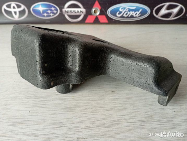 Абсорбер бампера передний левый Lexus Rx350 2010