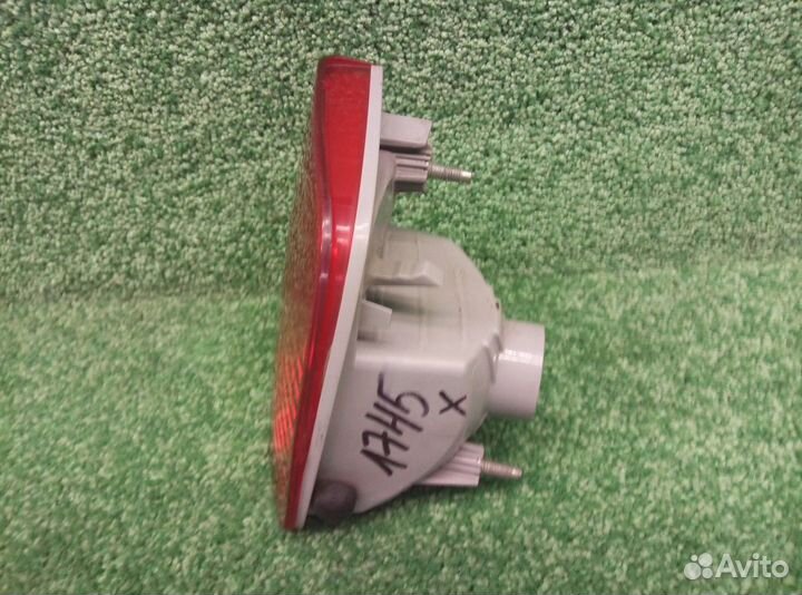 Фонарь задний в бампер левый Lexus LX 2007-2012