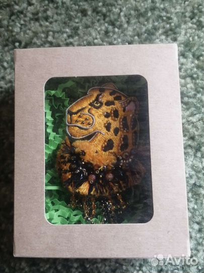 Брошь леопард