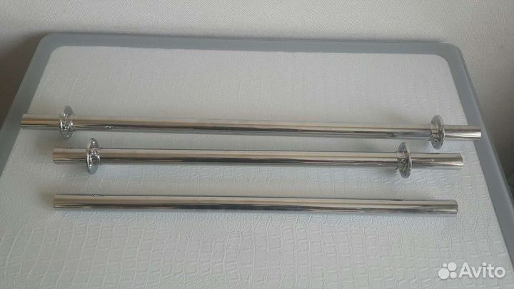 Перекладина в шкаф для одежды