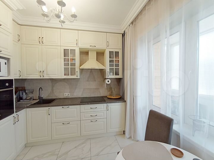2-к. квартира, 53 м², 15/18 эт.