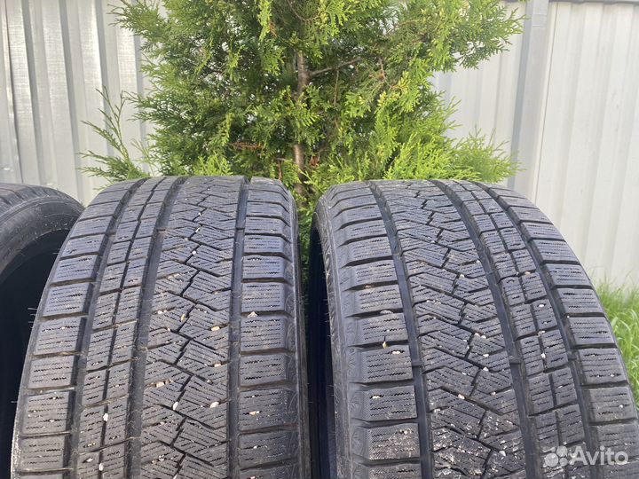 Triangle Snowlink TWT02 245/40 R18