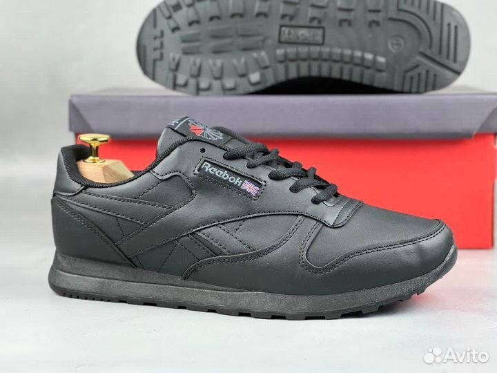 Мужские кроссовки осенние Reebok чёрные