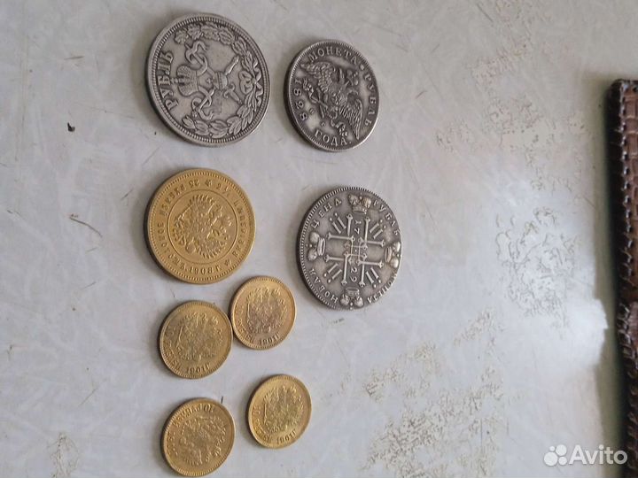 Продам старинные монеты