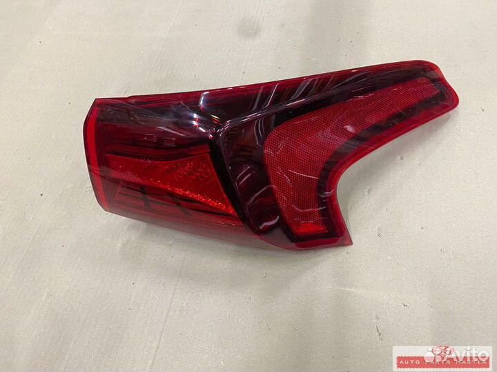 Hyundai Santa Fe 4 TM фара задняя правая дорест