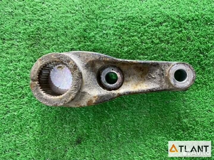 Крепление торсиона передняя toyota hiace