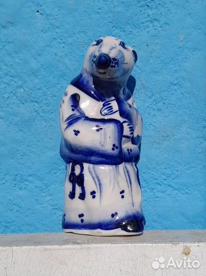 Фигурка гжель крыса-ключница