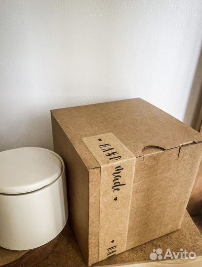 Соевая свеча в гипсовом подсвечнике ручной работы