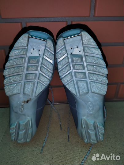 Ботинки лыжные