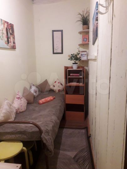 Комната 11 м² в 3-к., 1/2 эт.