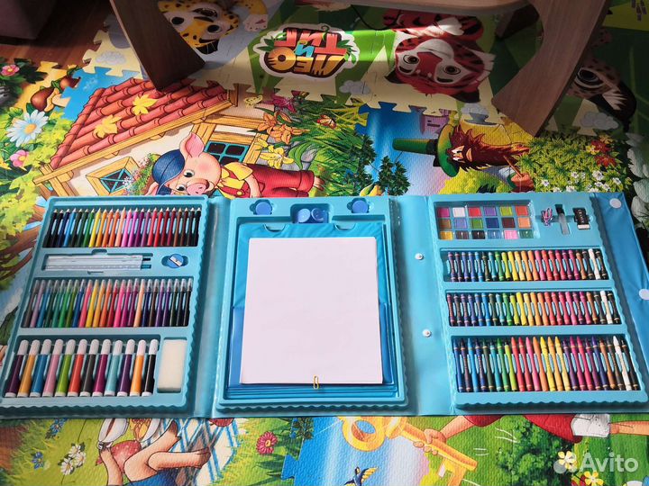 Чемодан творчества, художественной набор