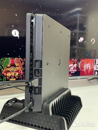 PS 4 Slim / PRO / Fat + FC24 / NHL23/ UFC4