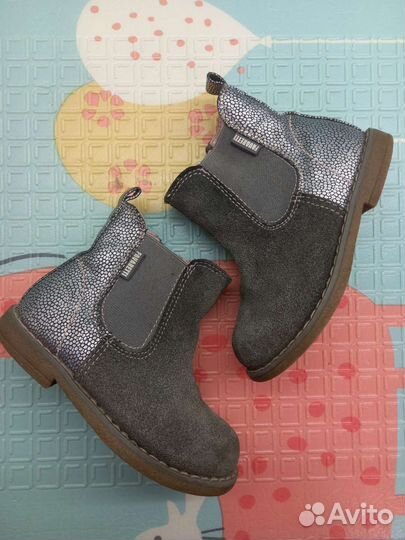 Ботинки демисезонные 23размер