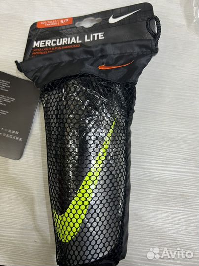 Щитки футбольные Nike Mercurial