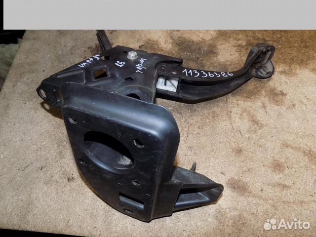 Педаль тормоза Octavia 1997-2000